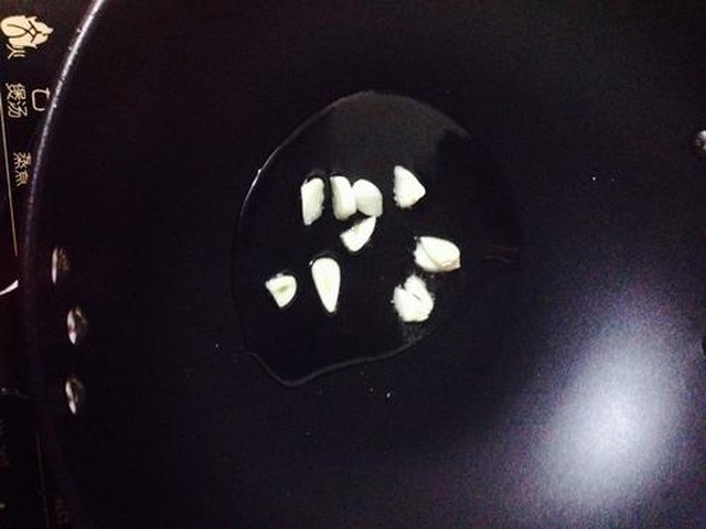 【清炒娃娃菜】步骤2