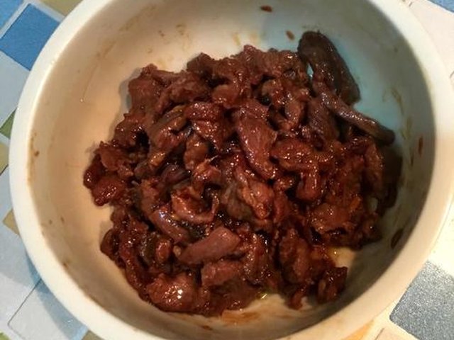 【洋葱炒牛肉】步骤4