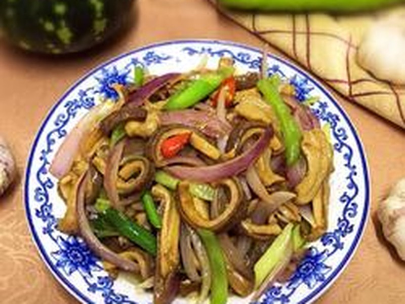 洋葱爆猪肚