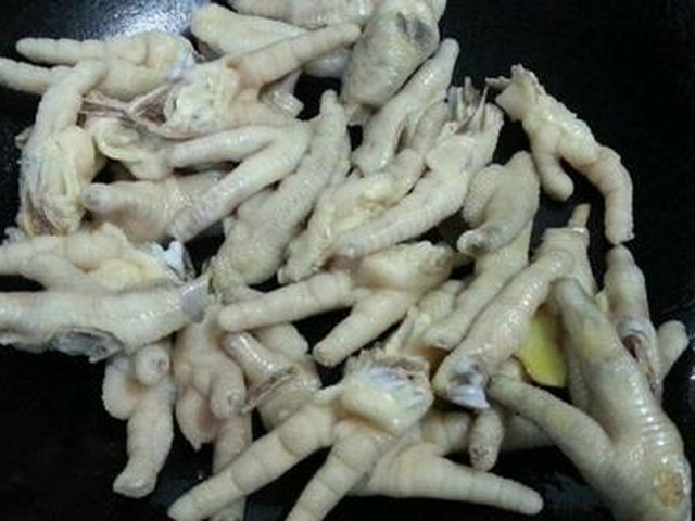 【红烧鸡爪】步骤3