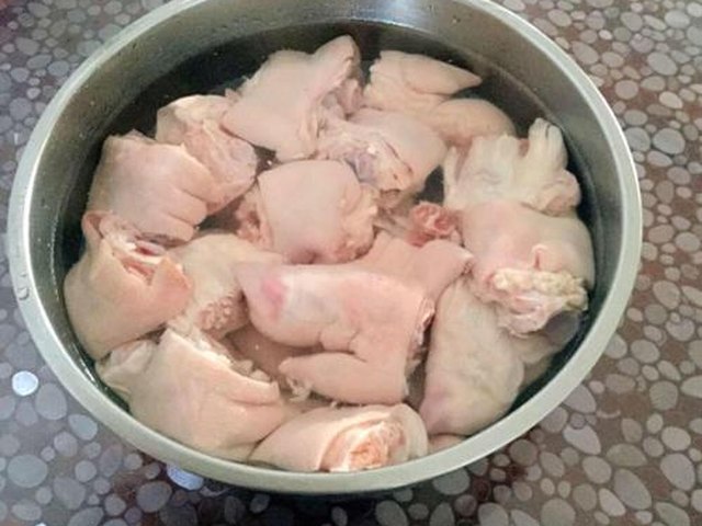 【家常红烧猪蹄】步骤1