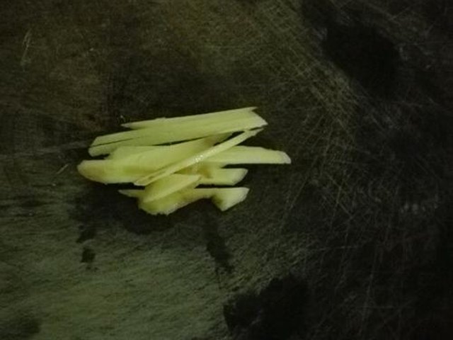 【彩椒炒鸡肉】步骤4