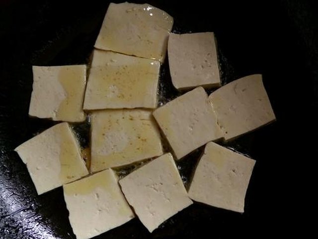 【家常豆腐】步骤2