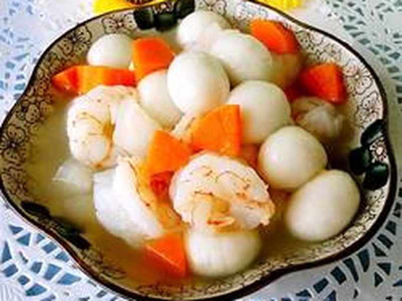 汤圆蔬菜羹