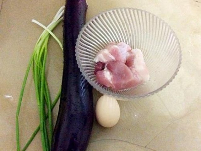 【鱼香茄盒】步骤1