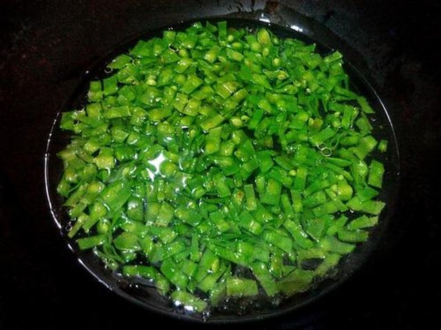 【荷兰豆煎蛋】步骤4