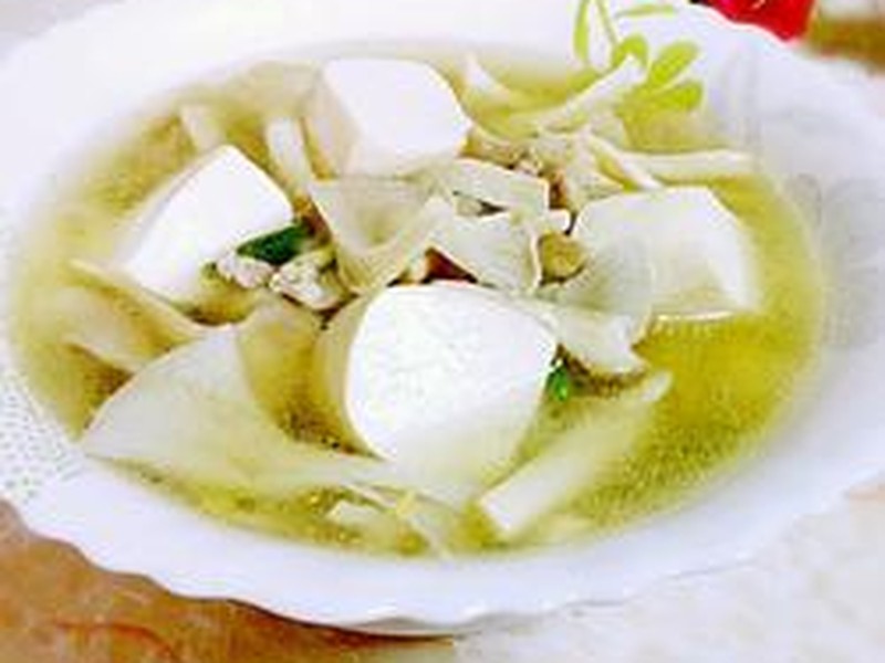 袖珍菇白豆腐汤
