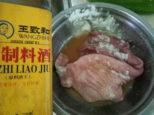 【麻辣猪肚】步骤1