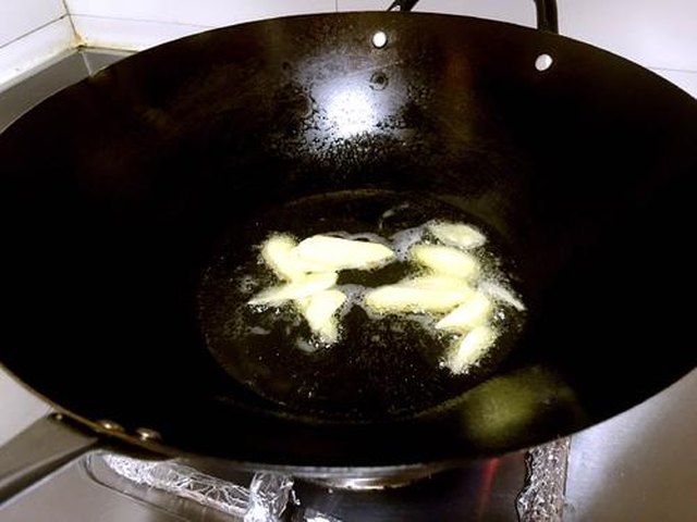 【鱼头豆腐汤】步骤2