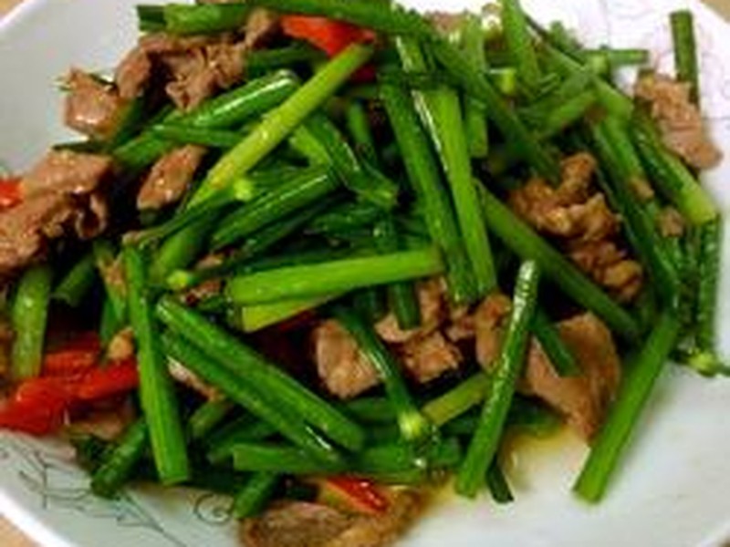 韭菜花小炒肉