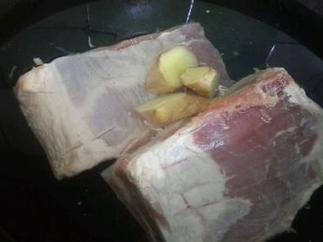 【回锅肉】步骤1