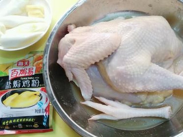 【盐焗酱油鸡（电饭锅版）】步骤2