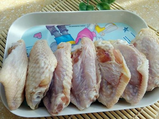 【劲辣香酥鸡翅】步骤1