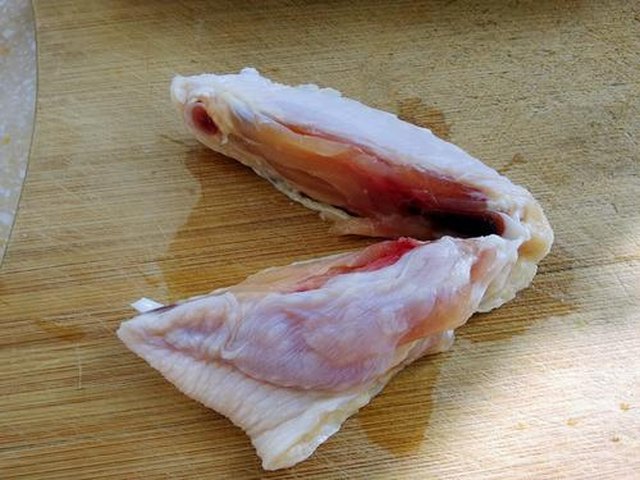 【劲辣香酥鸡翅】步骤2