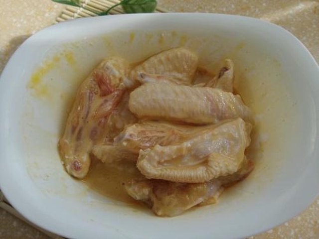 【劲辣香酥鸡翅】步骤3