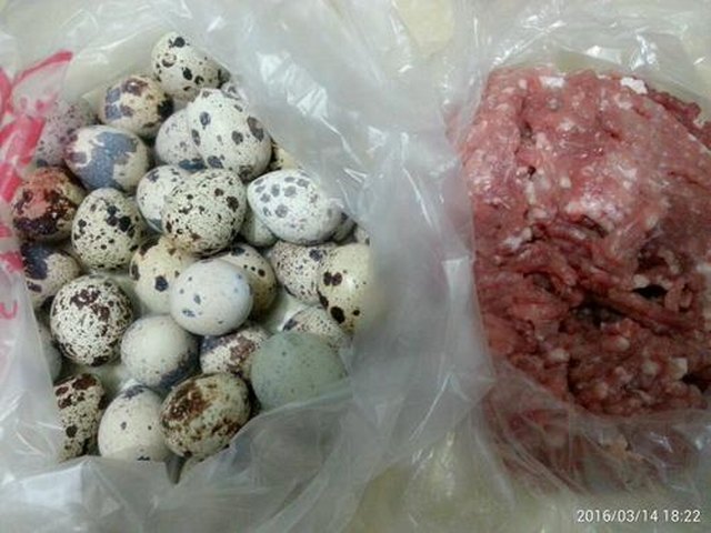 【肉包蛋】步骤1