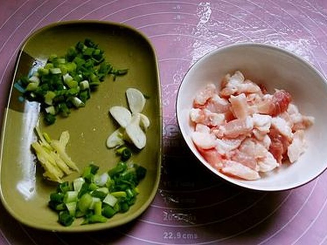 【胡萝卜炒肉丝】步骤3