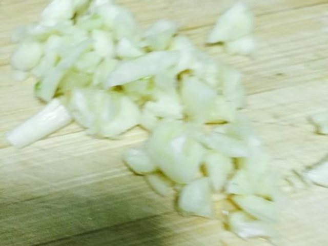 【蒜汁蚝油生菜】步骤3