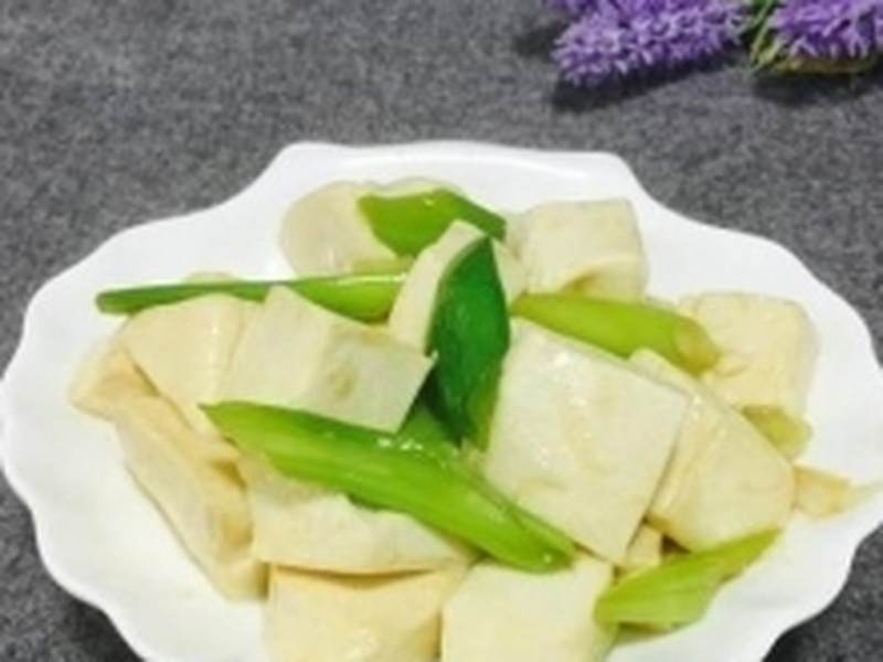 大葱炒豆腐