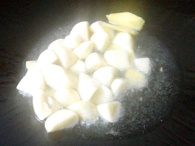 【蒜香排骨】步骤3