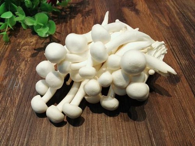 【菌菇豆腐汤】步骤2
