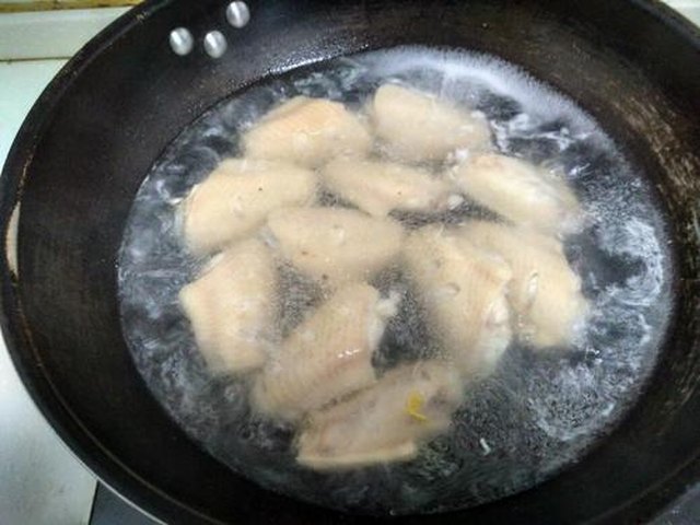 【可乐鸡翅】步骤2