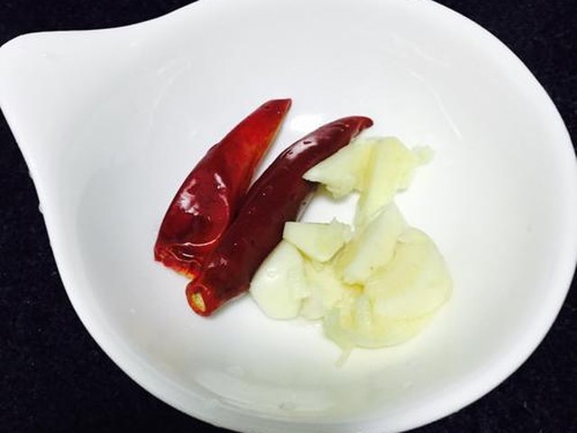 【火爆大头菜】步骤3
