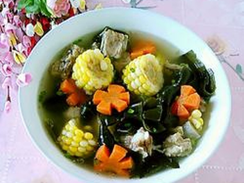 海带玉米排骨汤