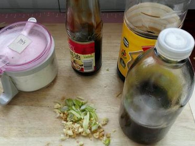 【青蒜烧脆皮豆腐】步骤3