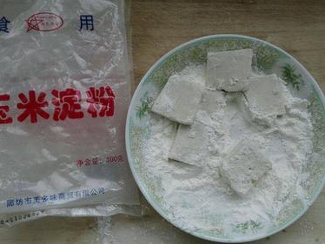 【青蒜烧脆皮豆腐】步骤4