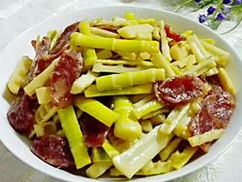 野笋炒腊肠