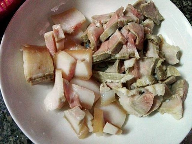 【豆角炒猪肉】步骤2