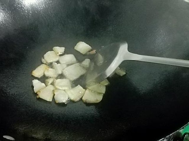 【豆角炒猪肉】步骤3