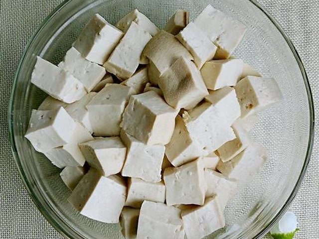 【家常红烧豆腐】步骤1