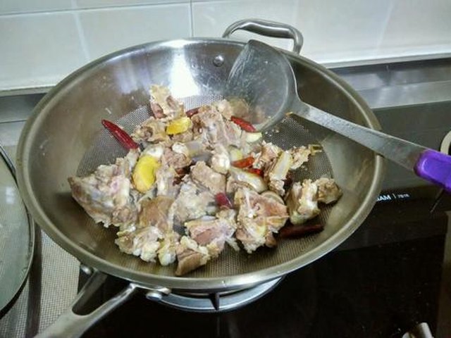 【酱烧羊肉】步骤4