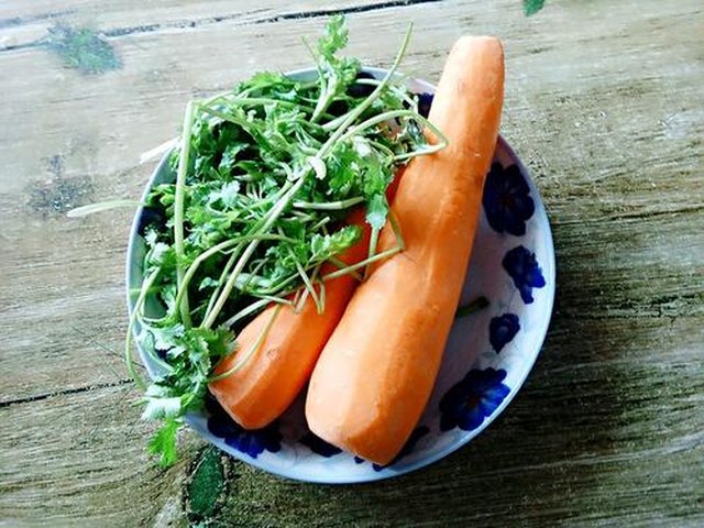 【炒胡萝卜丝】步骤1