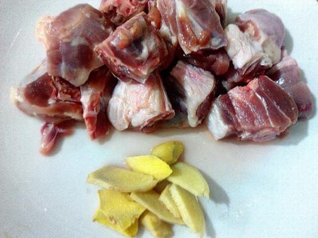 【鸭肉焖土豆】步骤1