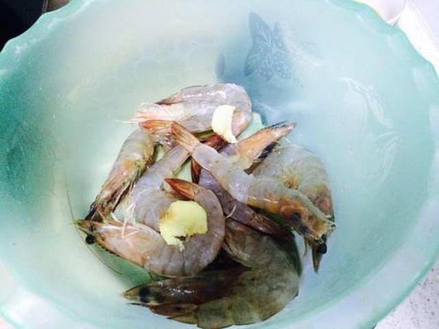 【茄汁黄金虾】步骤1