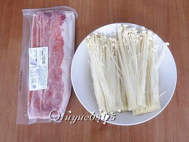 【培根卷金针菇】步骤1
