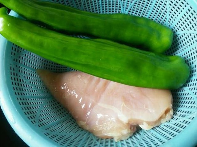 【豆豉辣椒炒肉】步骤1