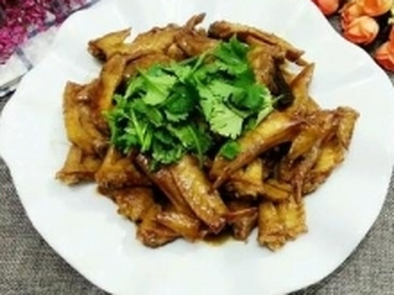 红烧鸡尖
