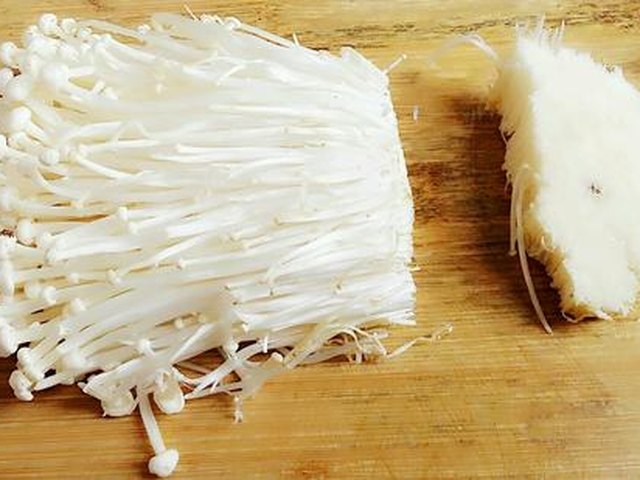 【蒜蓉肉末金针菇】步骤2