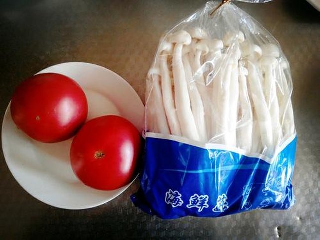 【番茄海鲜菇】步骤1