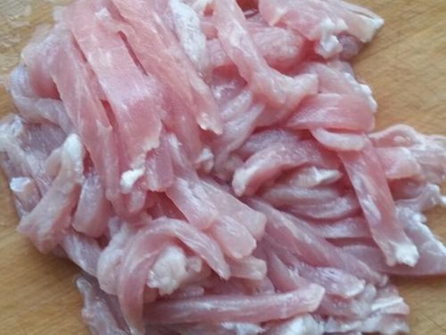 【京酱肉丝】步骤1