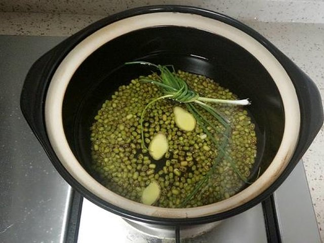 【冬瓜緑豆汤】步骤2