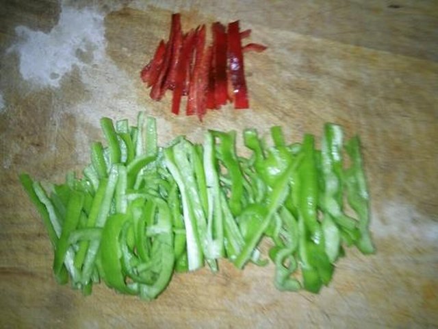 【青椒炒豆腐皮】步骤2