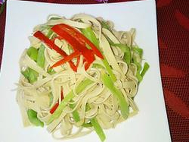 青椒炒豆腐皮