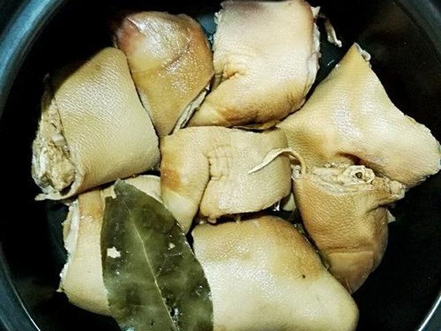 【药膳山药炖猪蹄】步骤2