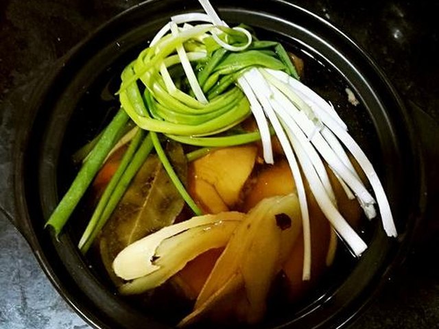 【药膳山药炖猪蹄】步骤4