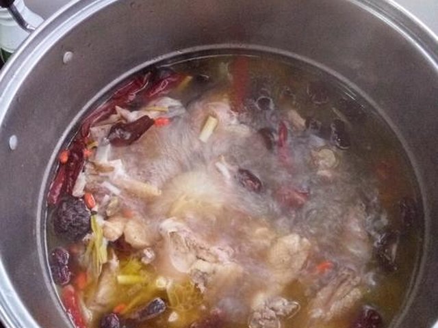 【香菇炖鸡】步骤2